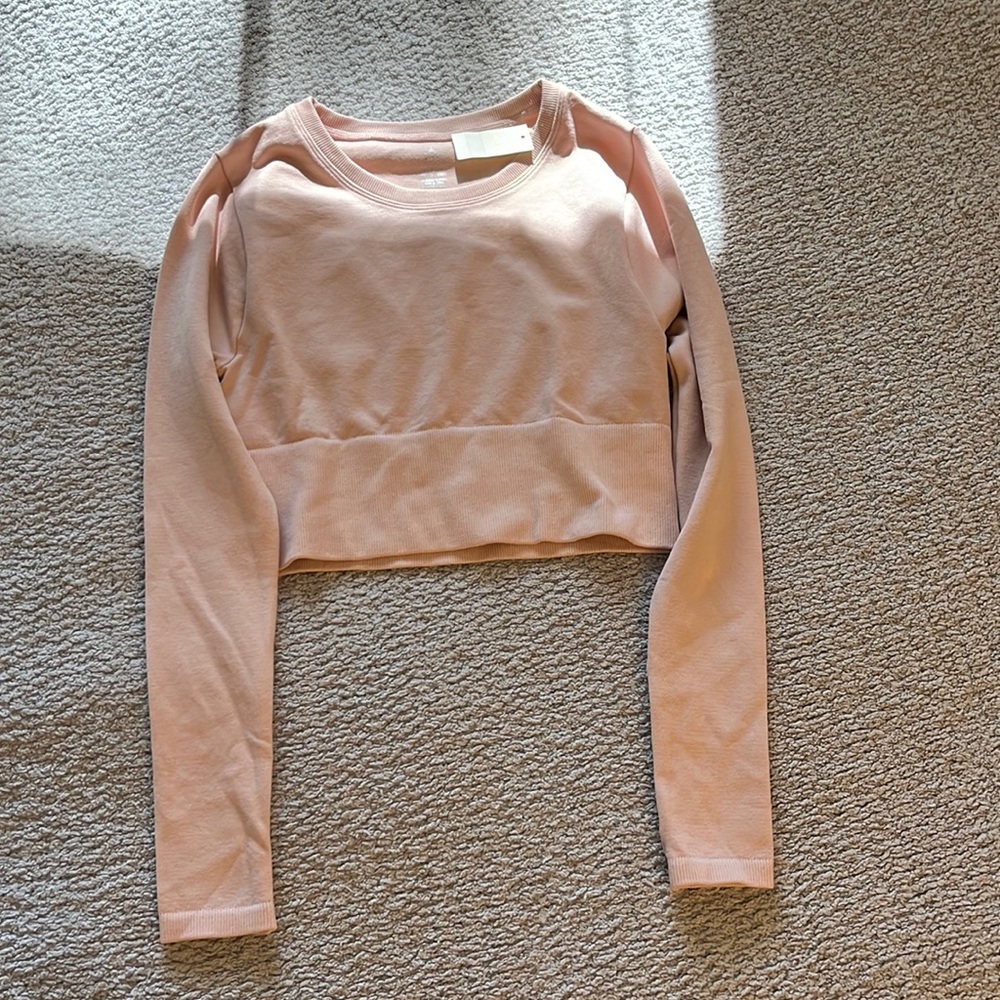 Aerie pink cropped athletic long sleeve